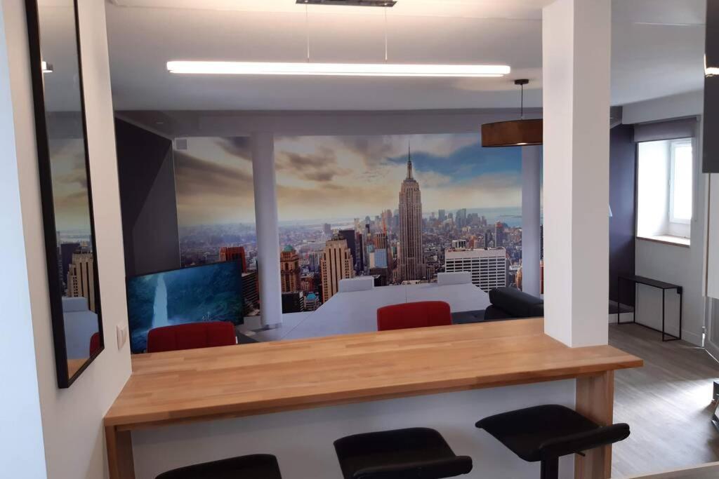 Appartement Renove Le New-York En Centre Ville - Terrasse Et Parking - Non Climatise La Roche-Chalais Bagian luar foto